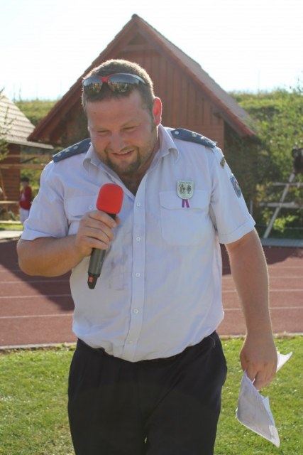 33. komentátor 33. komentátor